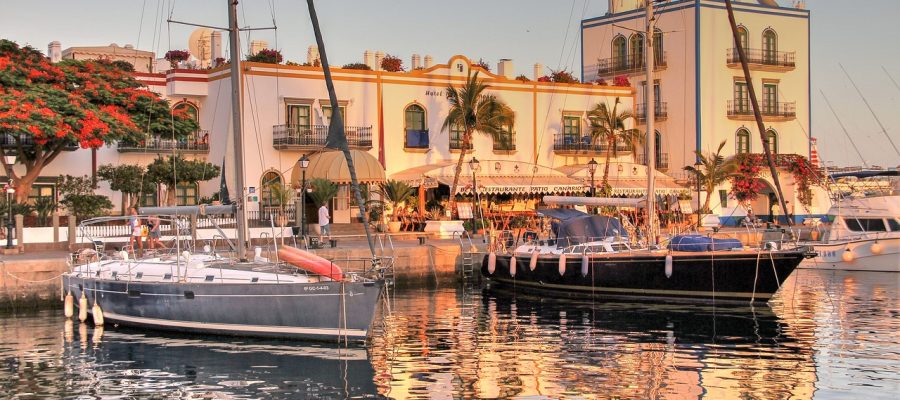 Boats Port Sea Reflection  - AlfonsoCC / Pixabay