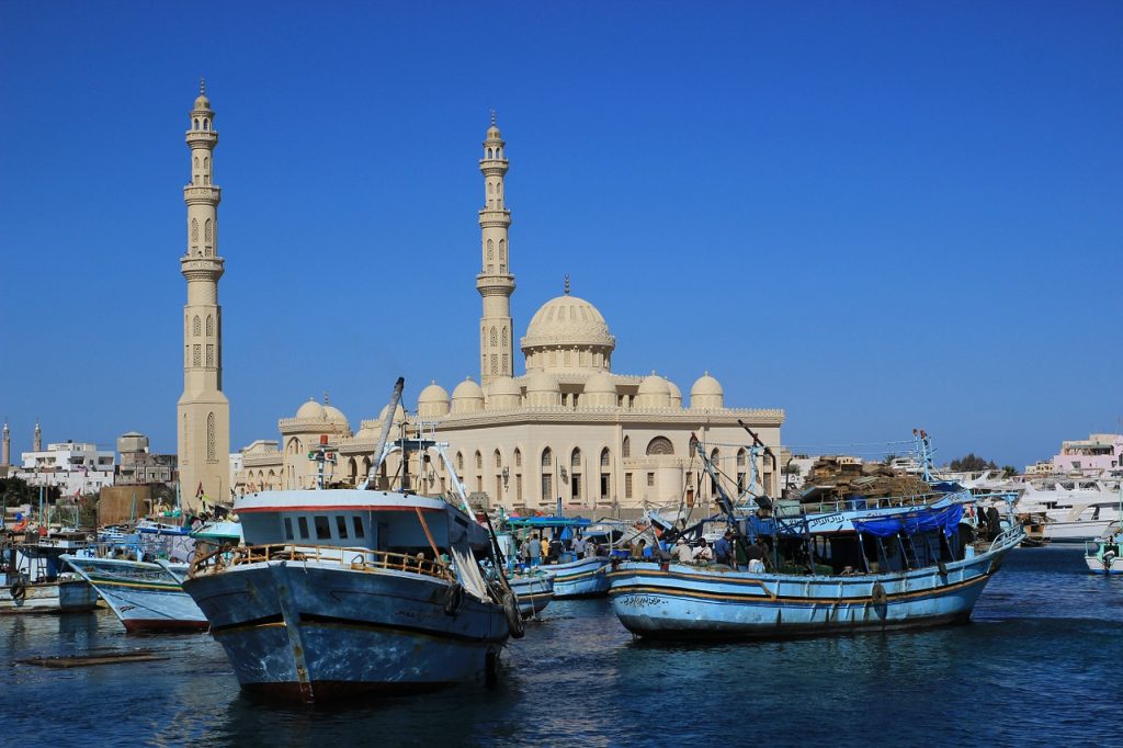 Egypt Hurghada Red Sea Port Mosque  - reesorts / Pixabay